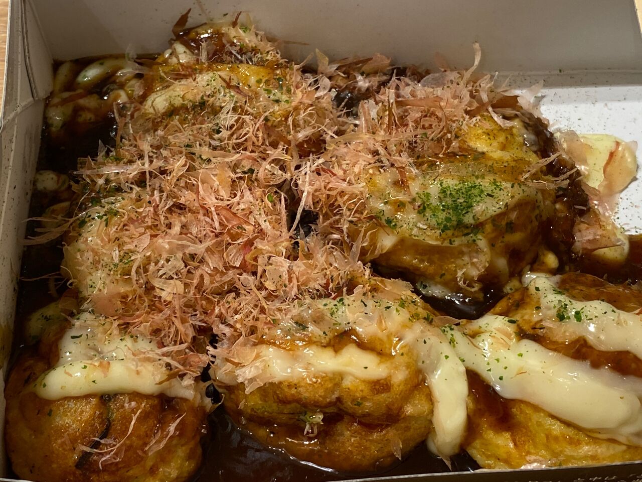 伊丹空港 たこ家道頓堀くくる で 出張の〆は たこ焼き 揚げ物放浪記 油の大将