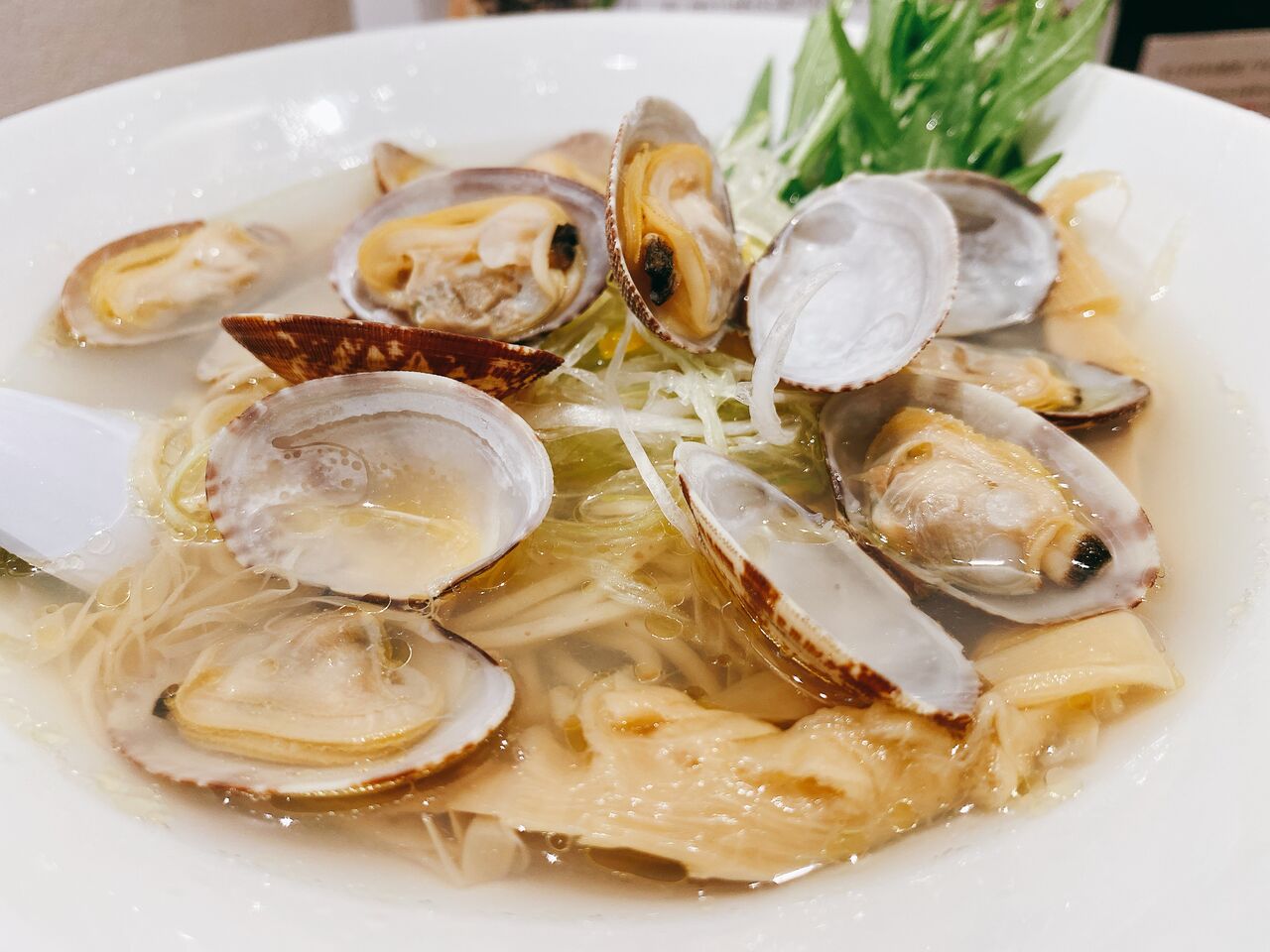 東京 神保町 麺処リュウグウ の お腹に染み入る あさりらーめん 揚げ物放浪記 油の大将 東京 神保町 麺処リュウグウ の お腹に染み入る あさりらーめん 揚げ物放浪記 油の大将