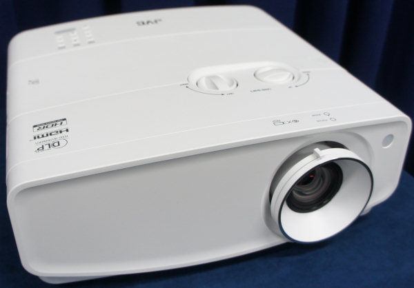 最新 アバックYahoo 店LX-UH1 JVC ジェイブイシー 4K HDR対応 DLP