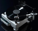 テクダス、「エア・フォース 5 プレミアム」 アナログ・ターンテーブル 登場！