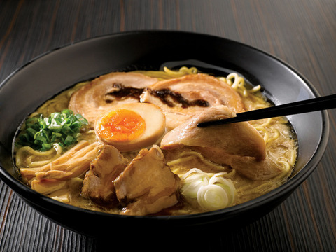 Tonkotsu_ramen_640