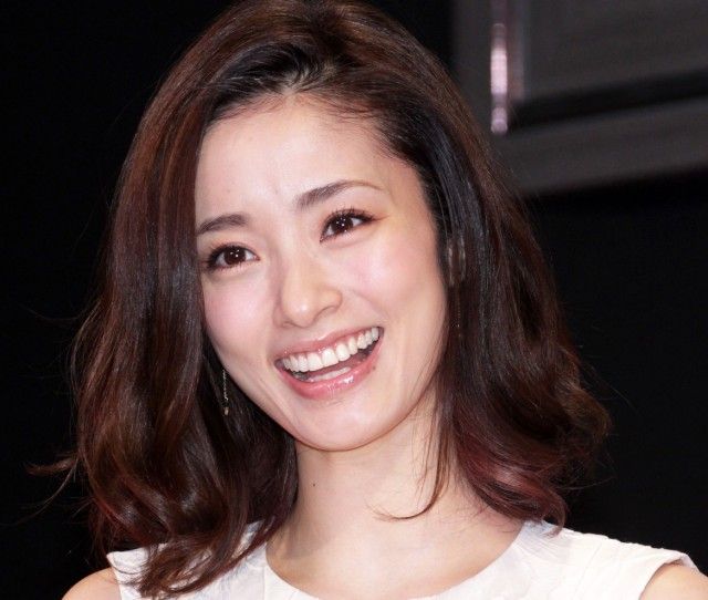 Twitterまとめ 上戸彩 映画 マレフィセント2 で再びオーロラ姫に 女性アーティスト 女性バンドまとめサイト Twitterまとめ 上戸彩 映画 マレフィセント2 で再びオーロラ姫に 女性アーティスト 女性バンドまとめサイト