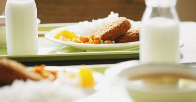 給食の「香味漬け」にゴキブリの死骸、調理中に混入か…５校に計２２００食提供