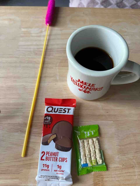 【ダイエットご飯日記】ダラダラ食べ続けて寝る直前に夜ご飯【1750kcal】