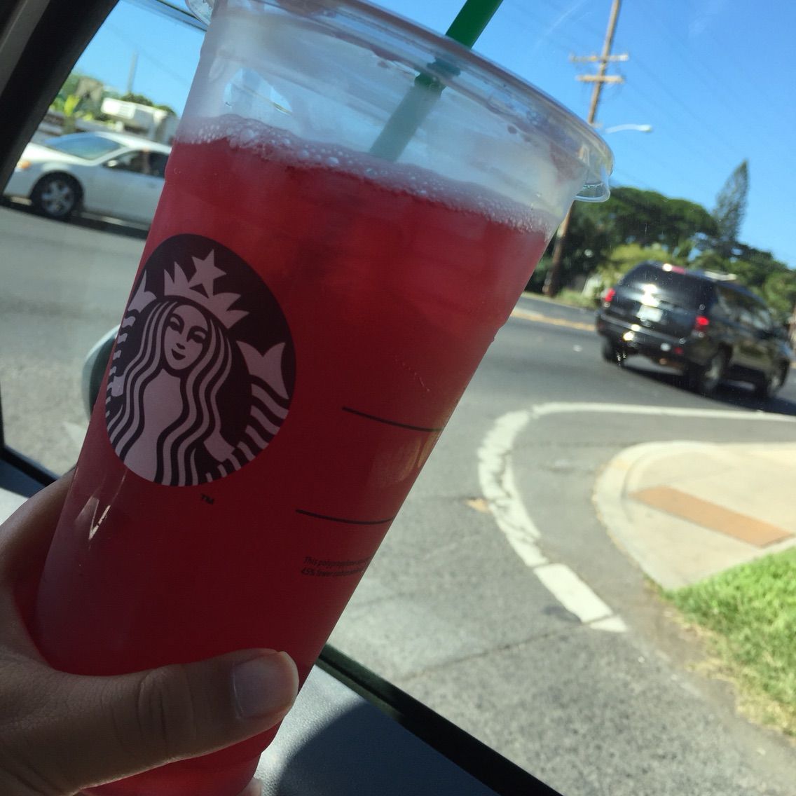 スタバのトレンタサイズと 大好物のサンドイッチ ハワイネコ ブログ スタバのトレンタサイズと 大好物のサンドイッチ ハワイネコ ブログ