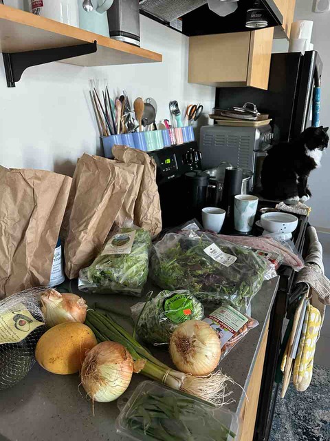 家宝のBLTサラダとココナッツベーコンのレシピ