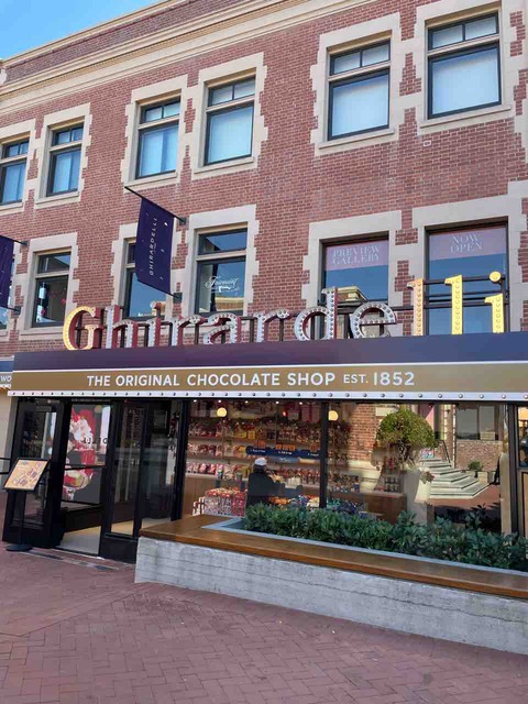 1EF8328D-48B7-4CF4-819C-327A8940091E