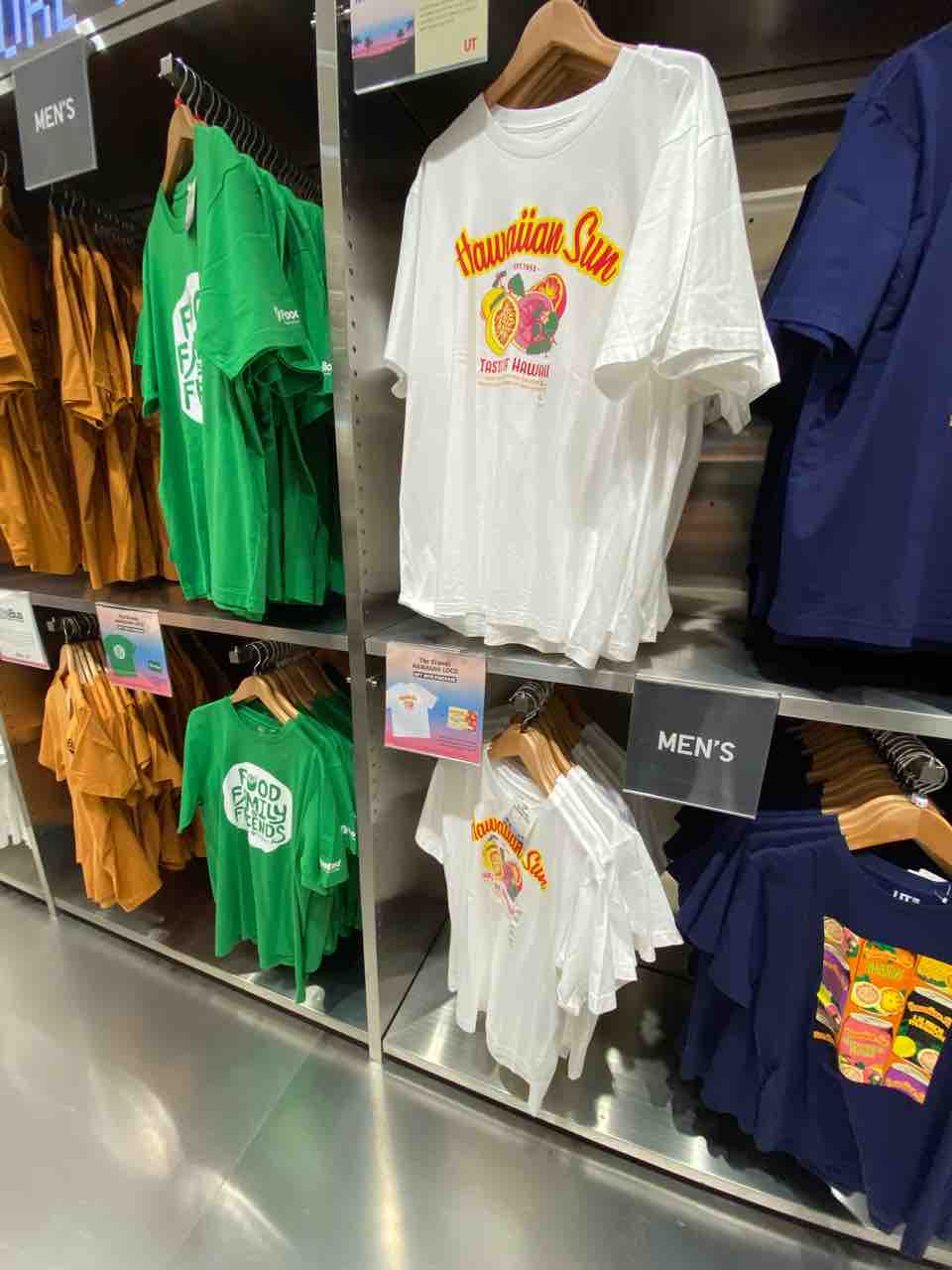 ユニクロ ハワイ】フードランドTシャツゲット&タンクトップ購入 正規日本代理店 Tシャツ in ハワイ Tシャツ/カットソー(半袖/袖なし)