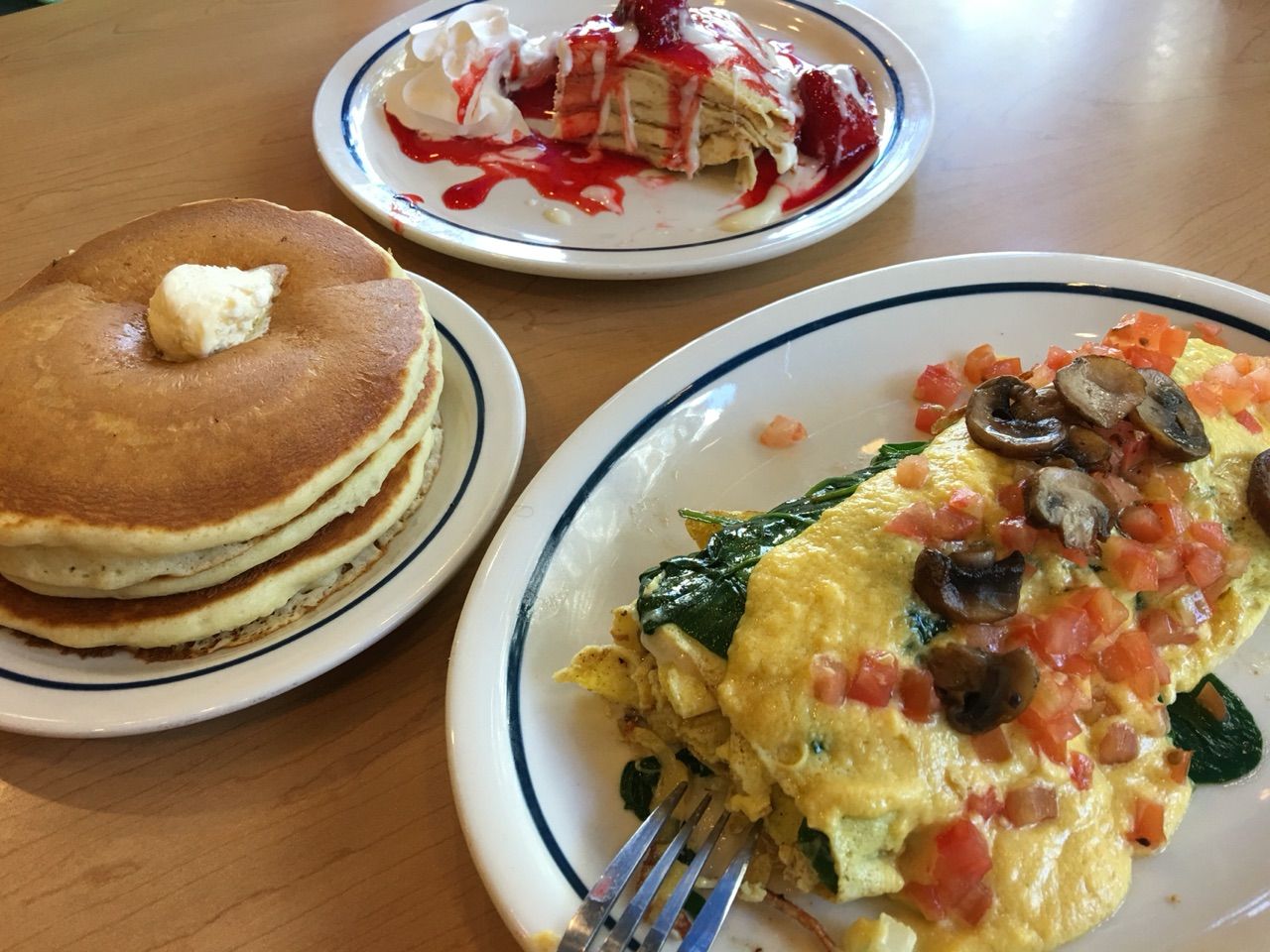 ハワイのihop Theアメリカンなファミレスでパンケーキ ハワイグルメ ハワイネコ ブログ