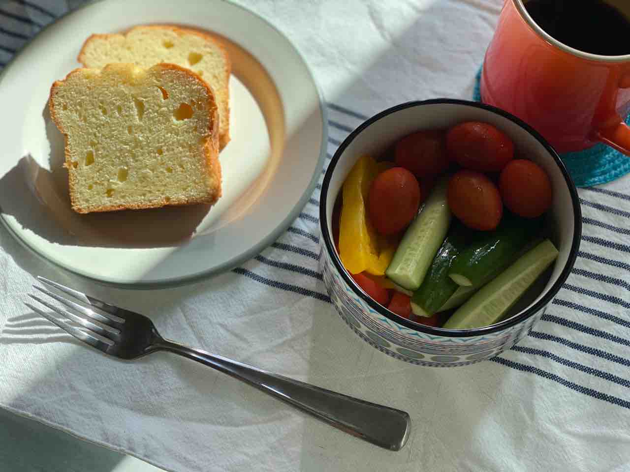 ふわふわパウンドケーキな朝ごはん ハワイネコ ブログ