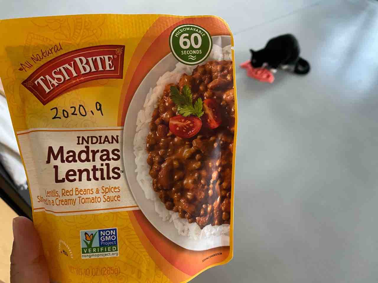 賞味期限切れのカレーとほうれん草でランチ ハワイネコ ブログ 賞味期限切れのカレーとほうれん草でランチ ハワイネコ ブログ