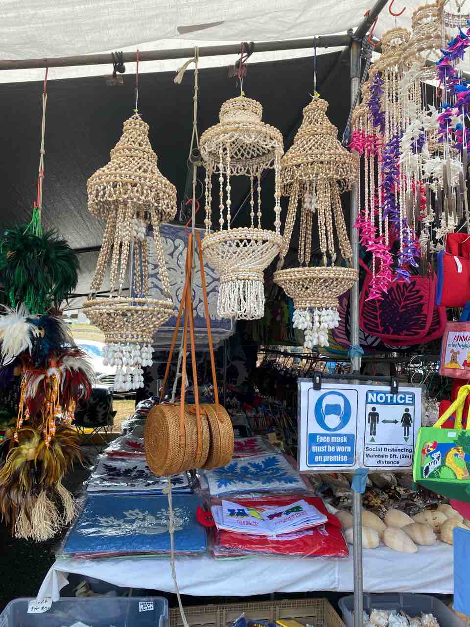 スワップミート アロハスタジアム 雑貨が激安 ばら撒き土産購入に ハワイ観光 ハワイネコ ブログ