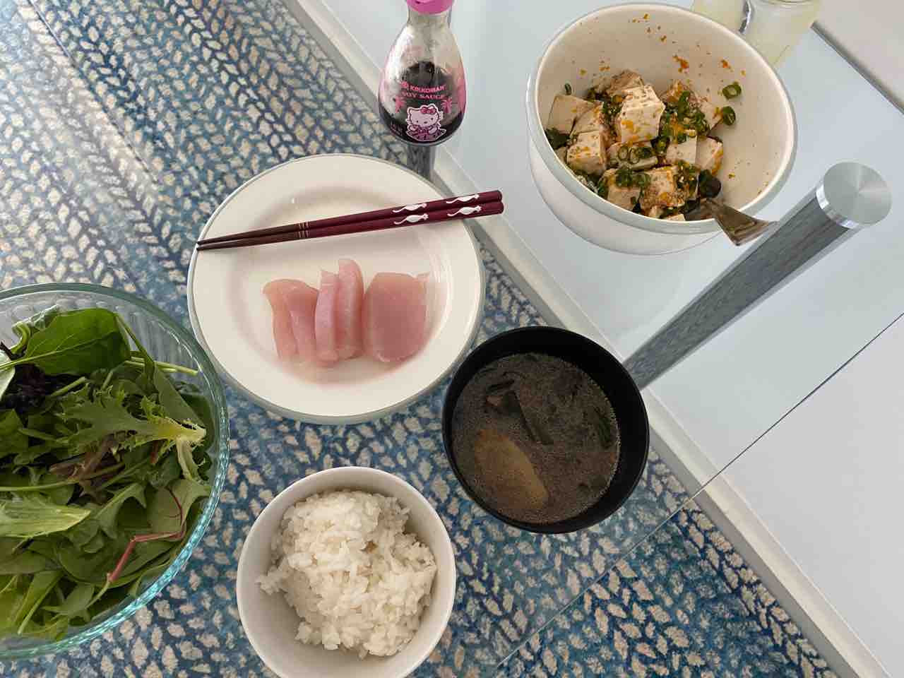 お刺身と豆腐ポケな夜ごはん ヨーグルトな朝ごはん ハワイネコ ブログ お刺身と豆腐ポケな夜ごはん ヨーグルトな朝ごはん ハワイネコ ブログ