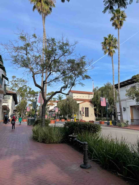 B1CE5E5B-50D1-472D-A66E-8E4EBDDBF91E