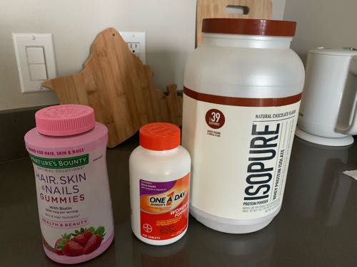 外食だらけ、湿度が高いのでUber使う、引っ越しに向けてミニマル化 