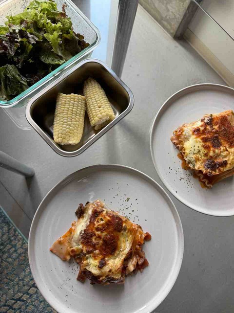 【ご飯日記】スプラウト栽培でパラサイトフリー・ヘルシーに食べるけどオヤツも食べる