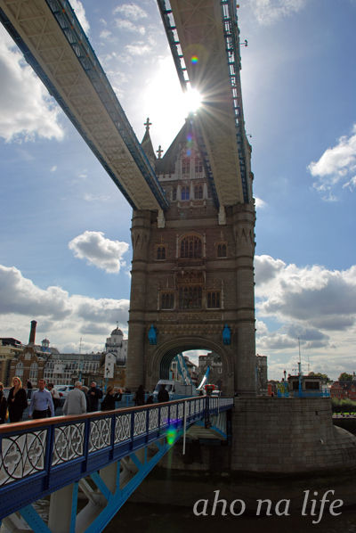 TowerBridge02