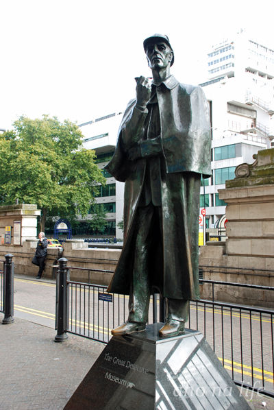 SherlockHomes02
