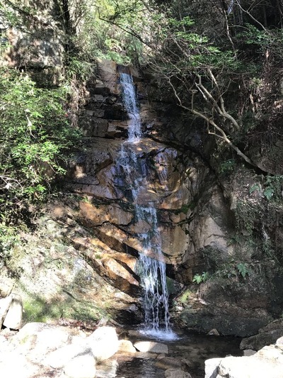 高座の滝