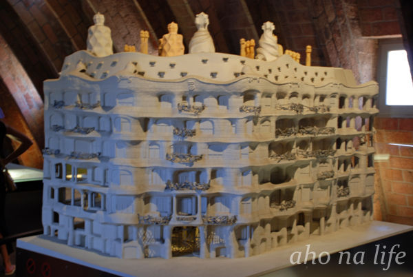 CasaMila04
