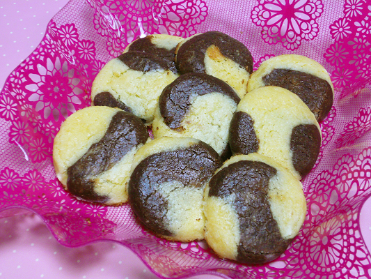 ミルクココアのマーブルクッキーのつくりかた えころんのつくりかた