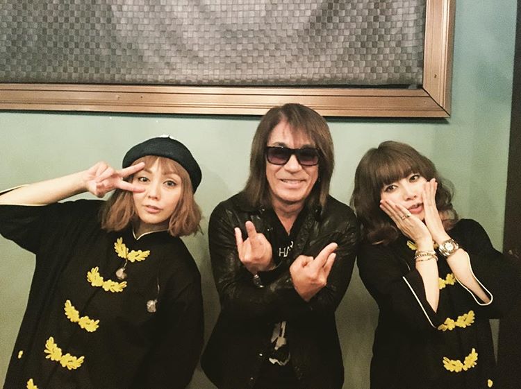 松本孝弘さんpuffy大貫亜美さん吉村由美さん３ショット なんとb Zの松本さんも観に来てくださいましたー いつか また ここで ｂ ｚ Endless Summer