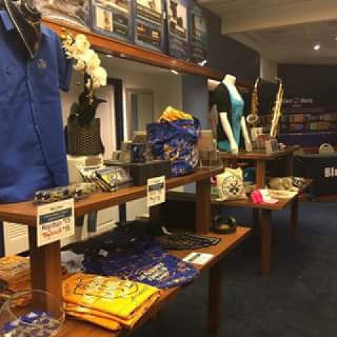 Only Today Tak Daniel Merchandise On Sale At Blue Note Hawaii Gift Shop 17 3 19 Tour Final いつか また ここで ｂ ｚ Endless Summer