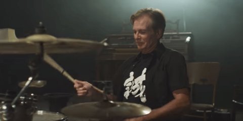 Mr Big ドラマー パット トーピー 死去 B Z Album Brotherhood 収録 ギリギリchop Version51 演奏 いつか また ここで ｂ ｚ Endless Summer