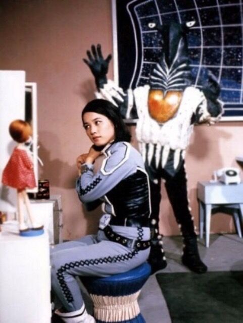 ウルトラセブン 宇宙人も虜にしたアンヌ隊員の魅力とは Movie閲覧