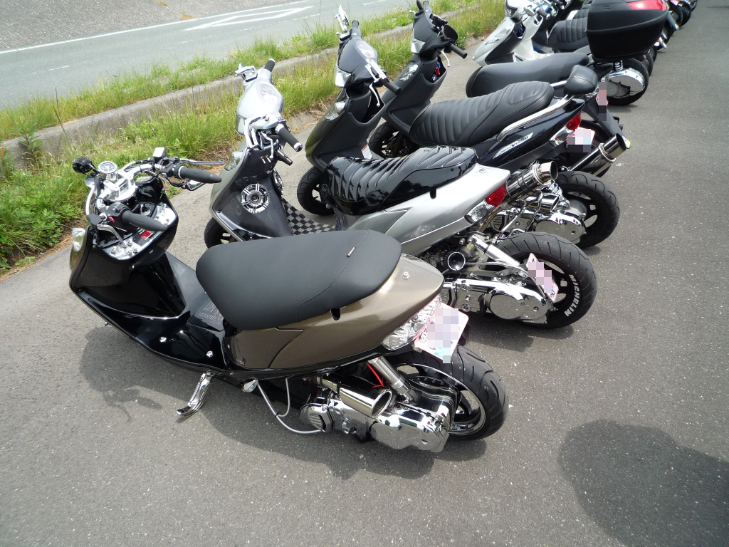2009年 オフ会 : 通勤特急 アドレス v125とZX-12Rの部屋