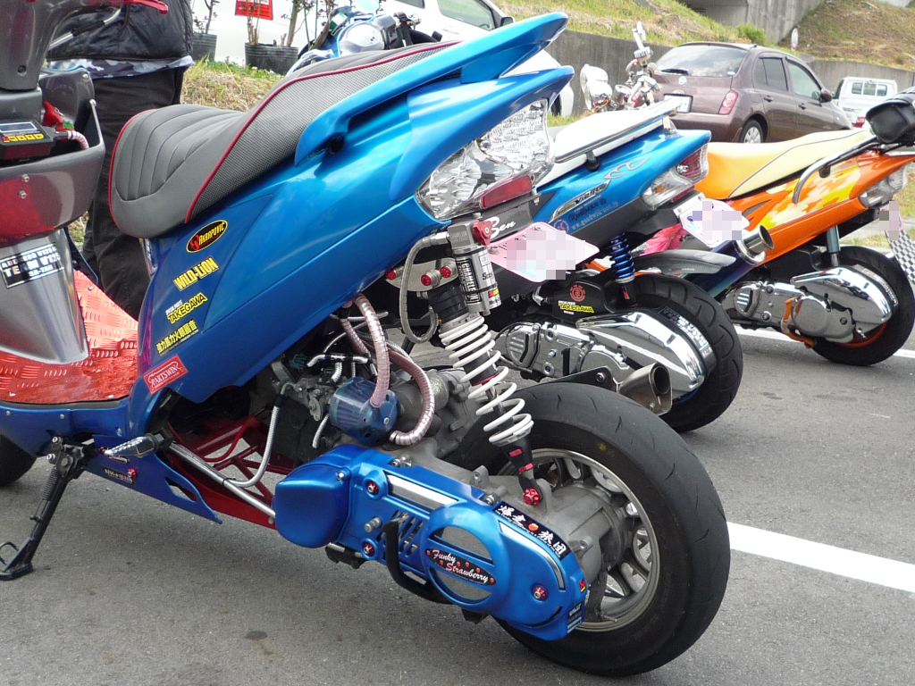 アドレスv125 ロンホイキット アドレスv125gロンホイ、ケツアゲキット