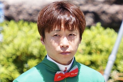 【人の挑戦を笑う】池添謙一　昨日の発言「えっ、今回のメンバーで凱旋門勝てると思ってたんですか？ｗ」を釈明