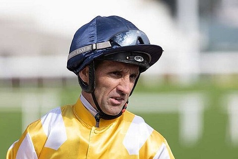 【イギリスの山田くん】ニール・カラン騎手　ゴール板を間違えて115馬身負けしたのに、12日間の騎乗停止処分で済まされる