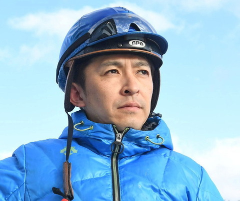 220b2_50_3ddd5a66_59429bd6