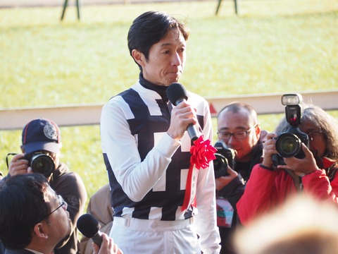 【53歳やぞｗ】武豊って何でこんなに下手になったの？