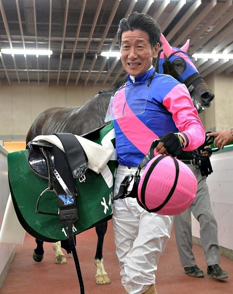 e6541_1399_cf4deaf5_839bed1f