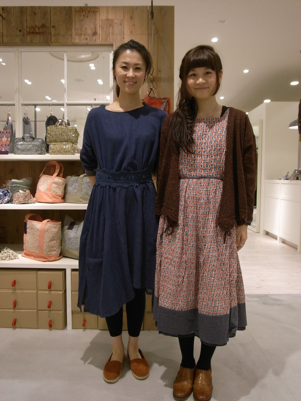 アルモニー モザイクモール港北店オープン 明日生放送の つながるgogo Adieu Tristesse Press Diary アルモニー モザイクモール港北店オープン 明日生放送の つながるgogo Adieu Tristesse Press Diary