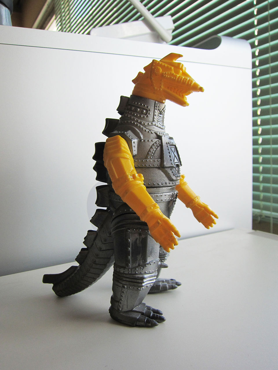 バンダイのメカゴジラ : 俺の散財帳