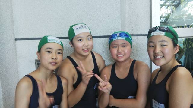 小学校水泳大会集合写真 