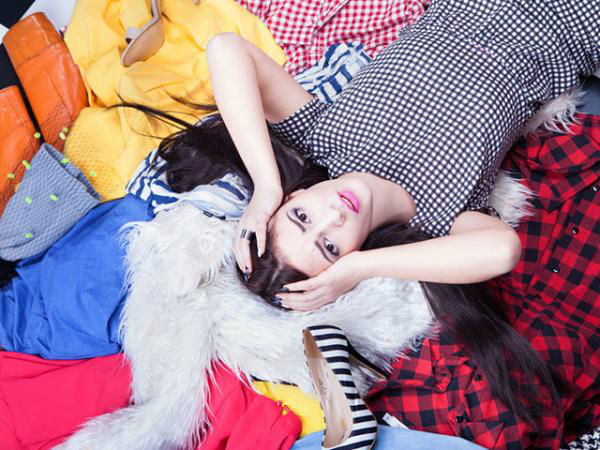 負のスパイラル 汚女子 たたかう部屋