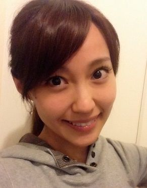 もっと若く見せたい お顔の筋トレ ヤーマンの美顔機 フェイササイズup