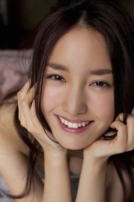 山崎真実の水着画像:アイドル芸能人水着画像ニュース