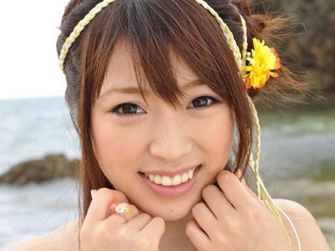 【動画】美人受付嬢・やまぐちりくがパンスト越しに足コキのサービスｗｗｗｗｗ xvideos