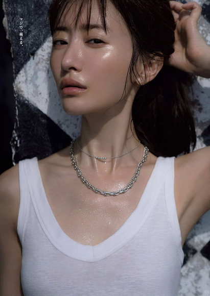 201210松本まりか003