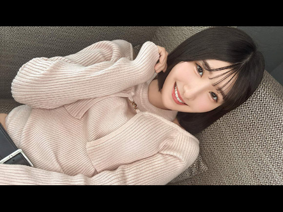 清楚で大人しめに見える２０歳大学生がネットでAV応募→体験撮影。実は性に対しては正直で…正常位で奥まで入れられて何度も絶頂