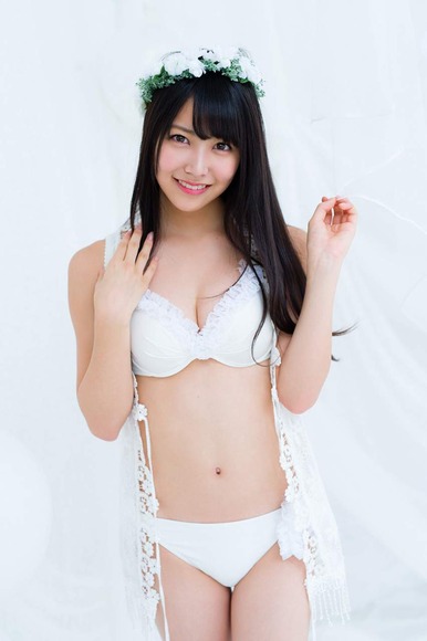 白間美瑠の水着グラビア071