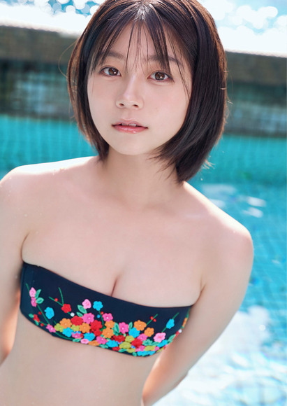 稲光亜依 清楚で可愛いニュースターのフレッシュビキニ