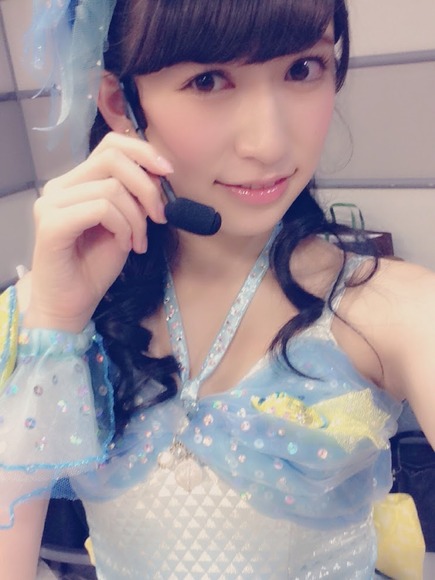 吉田朱里_自撮り032