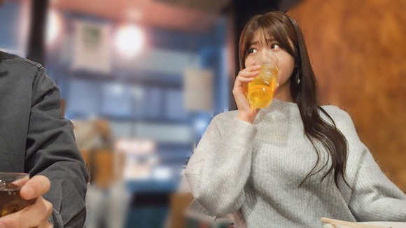 ２２歳OLを居酒屋からお持ち帰り。部屋で脱がせるとTバック＆パイパン…初対面男のチ●ポを淫獣のようにフェラ 27