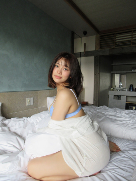 上ノ堀結愛 恋リア出演の注目女優が魅せるビキニ姿